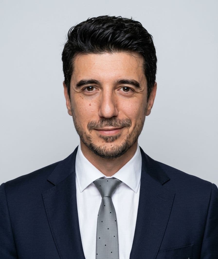 Dr. Dursun Saat — Danışman